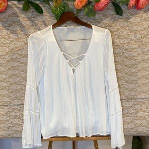 COPY - Women’s  Hollister white flowy long sleeve